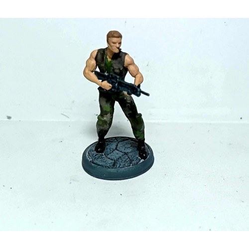 28mm Predator movie Arnold Schwarzenegger